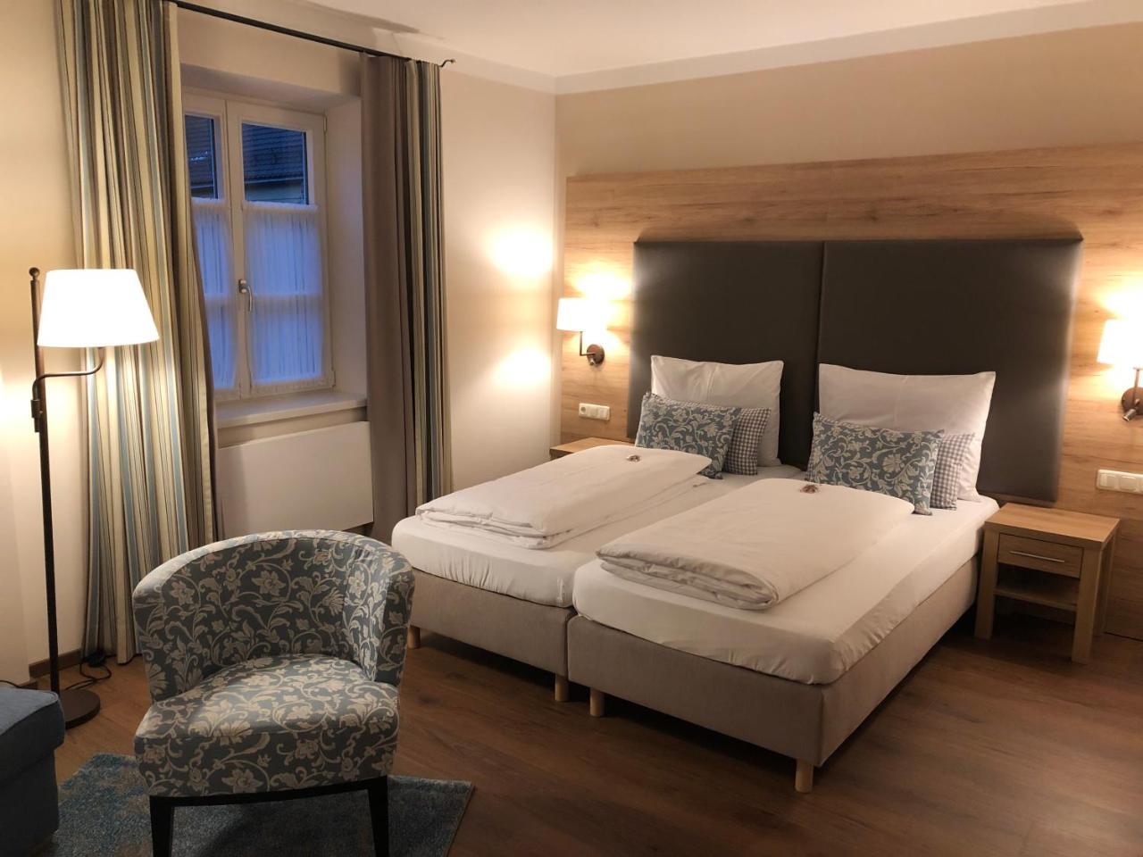 אלטמונסטר Brauereigasthof Und Hotel Maierbraeu מראה חיצוני תמונה